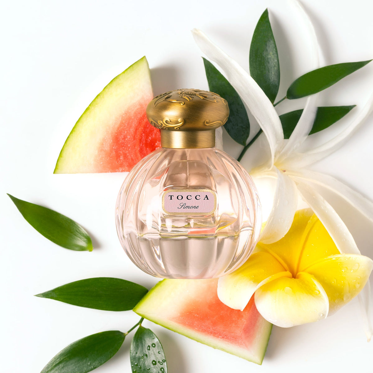 Stella Eau de Parfum with flower and blood orange